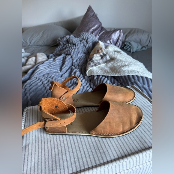 Brand New! Ruby Workshop Minimalist Barefoot Mary Jane Sandals - Picture 5 of 13